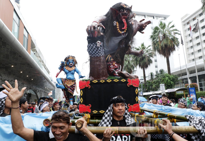 Pawai Ogoh-Ogoh di Bundaran HI