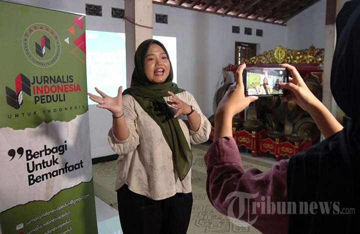 Pelatihan Literasi Digital Konten Bagi Pemuda dan Pelaku UKM