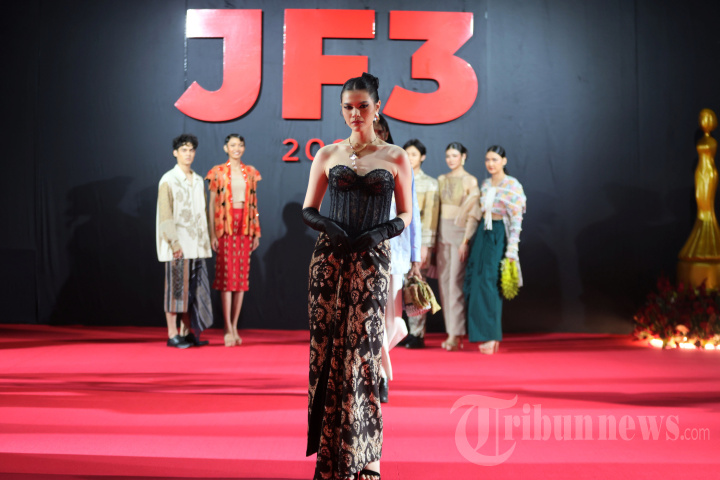 Pembukaan Peragaan Busana JF3 2025