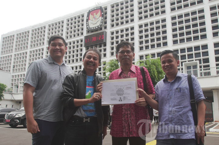 Penampakan Foto Copy Ijazah Jokowi yang Diserahkan KPU