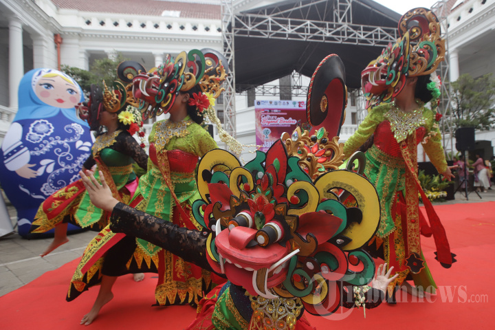 Pertunjukan Budaya HUT Ke-13 Belantara Budaya Indonesia