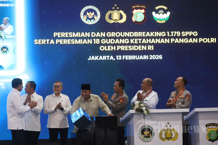 Presiden Prabowo Resmikan 1072 SPPG Polri