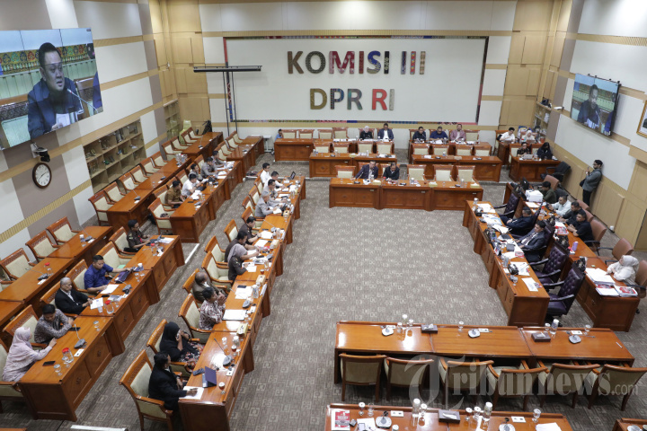 RDP Komisi III DPR dengan Kapolres dan Kajari Sleman