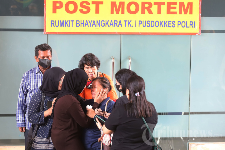 RS Polri Serahkan 7 Jenazah Kebakaran Terra Drone