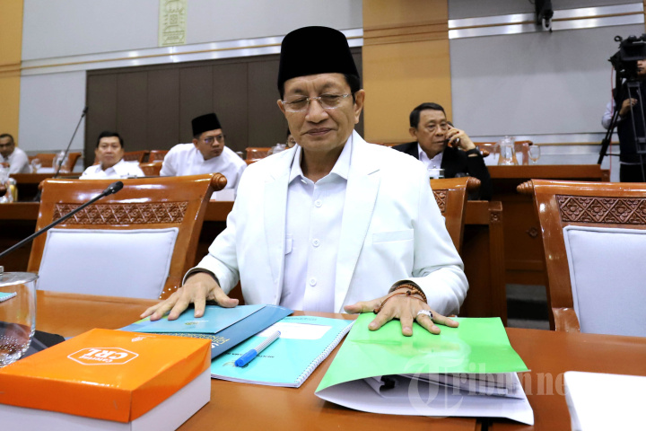 Raker Komisi VIII DPR dengan Menteri Agama