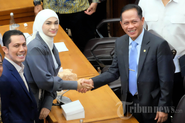 Raker Komisi XII DPR dengan Menteri Lingkungan Hidup