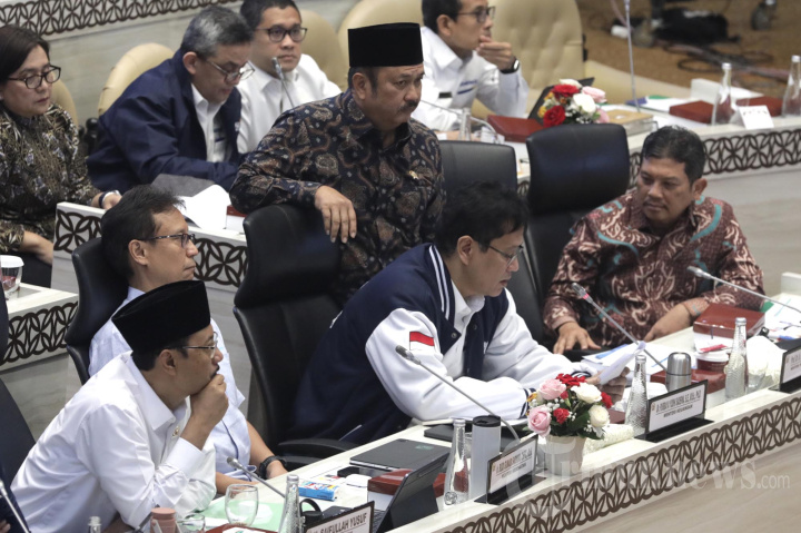 Raker Pimpinan DPR dengan Pemerintah Bahas Jaminan Sosial Keseha