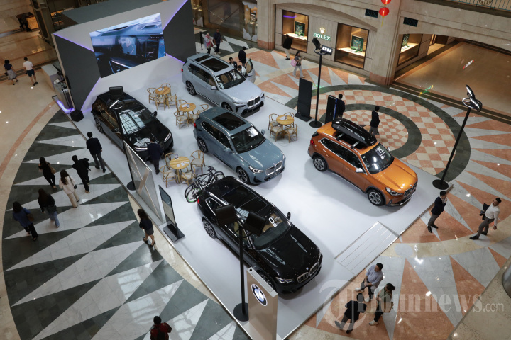 Rangkaian Kendaraan BMW X di BMW Xperience