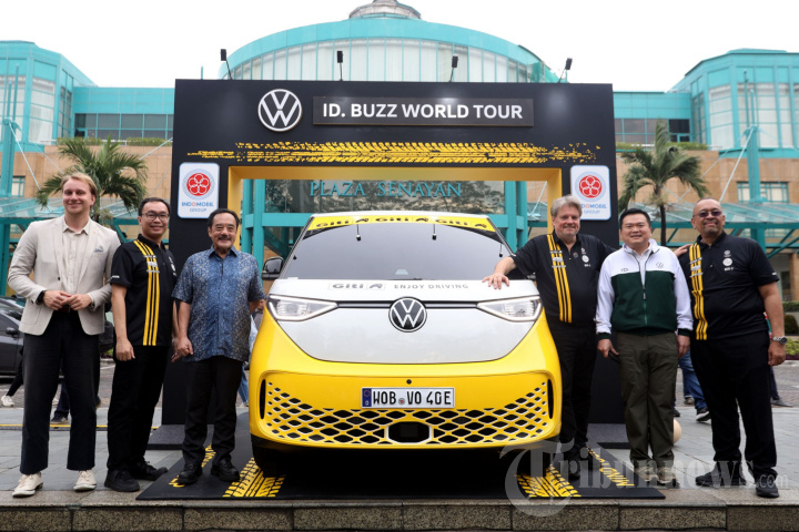Rekor Dunia ID.BUZZ World Tour