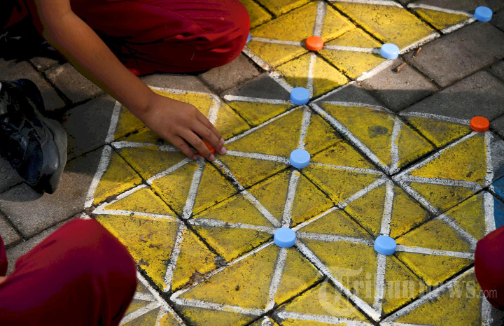 Sekolah Ajak Siswa Bermain Tradisional Sebelum Proses Pembelajaran