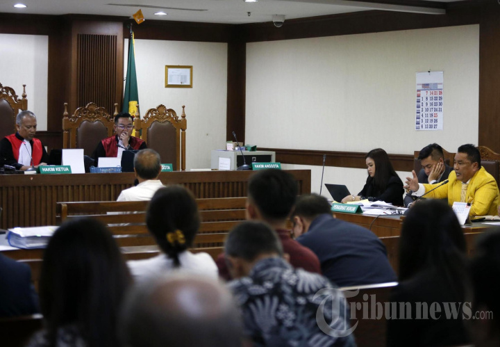 Sidang Gugatan Perdata Antara CMNP dengan MNC Asia Holding