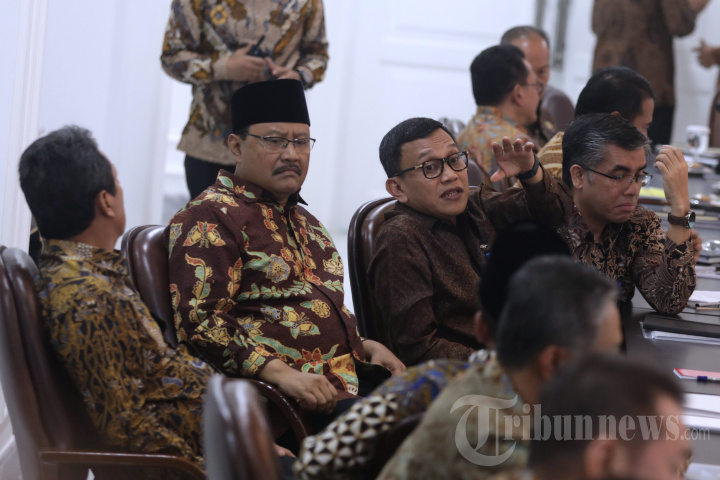 Sidang Kabinet Paripurna Perdana Kabinet Merah Putih