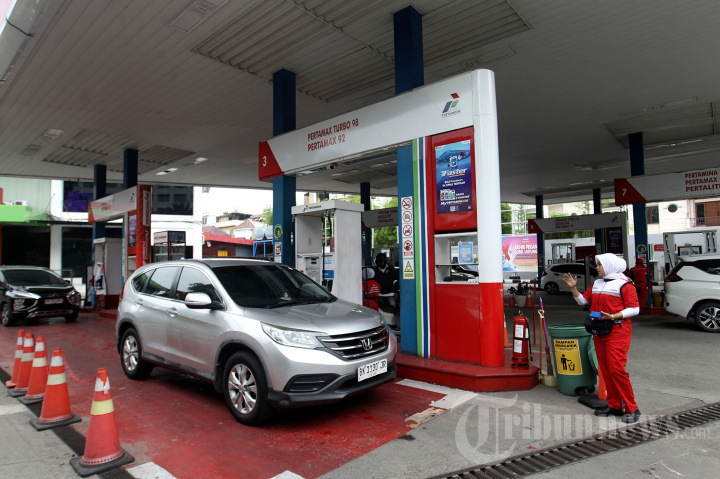 Suasana-SPBU-Pertamina-di-Medan-Pasca-Kenaikan-Harga-Pertamax_20260610_220140.jpg