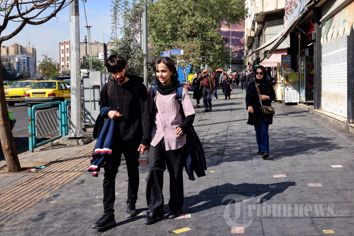 Suasana Tehran Iran Normal Pasca Serangan Israel