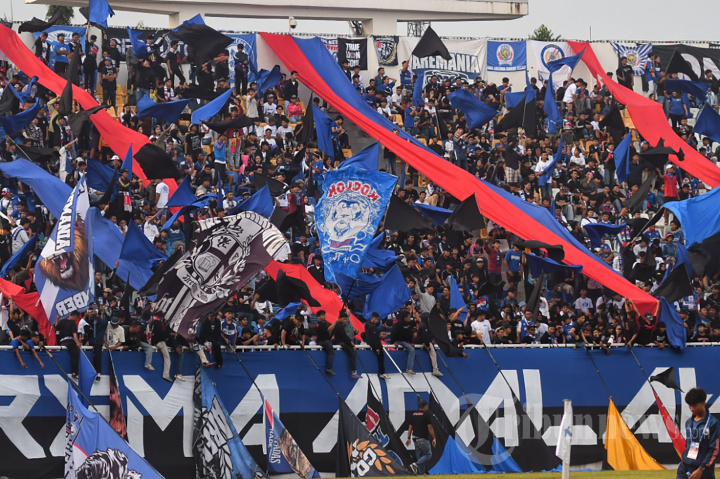Super-League-Arema-FC-Kalahkan-PSIM-Yogyakarta_20260522_213009.jpg