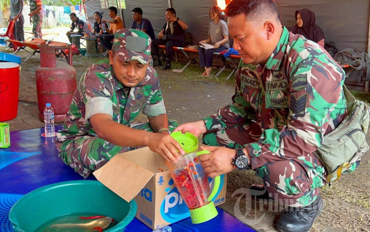 TNI Operasikan Dapur Lapangan di Langkat untuk Warga Terdampak B