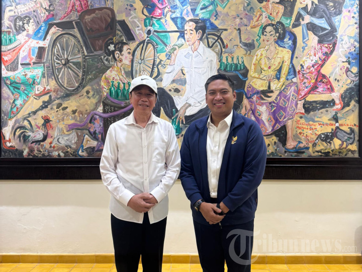Wamentan-Sudaryono-Temui-Jokowi-di-Solo_20260510_092408.jpg