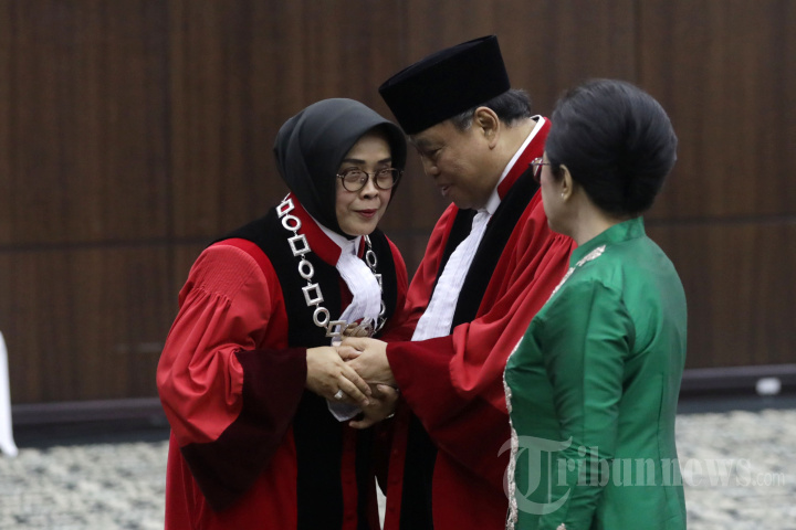 Wisuda Purnabakti Hakim Konstitusi Arief Hidayat