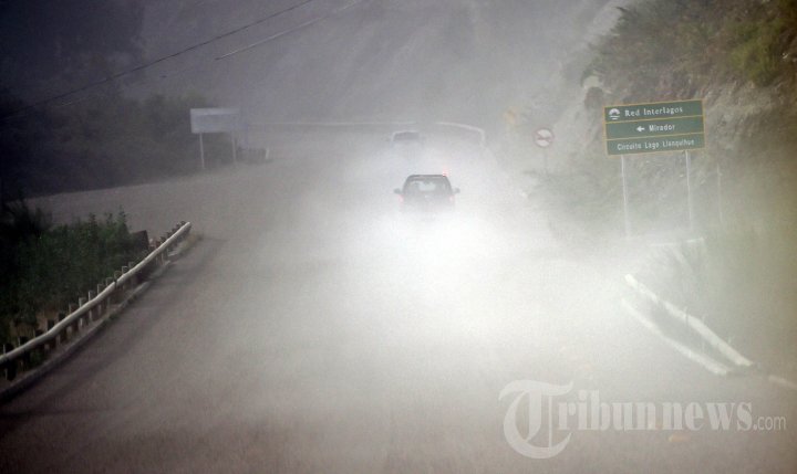 Abu Vulkanik Tutupi Wilayah Sekitar Gunung Calbuco