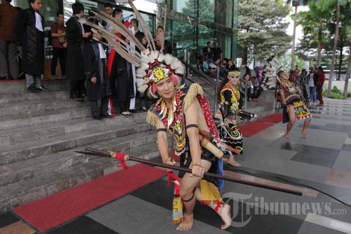 Advokat Muda Anti Korupsi