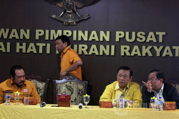 Agung Laksono Temui Wiranto