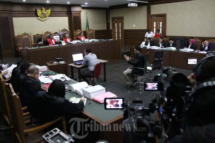 Ahli Digital Forensik Berikan Kesaksian di Sidang Jessica