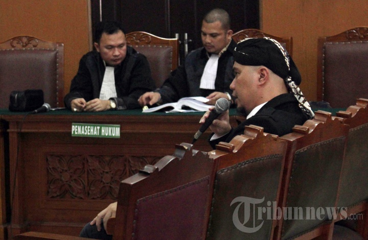 Ahmad Dhani Penuhi Panggilan Sidang Pencemaran Nama Baik