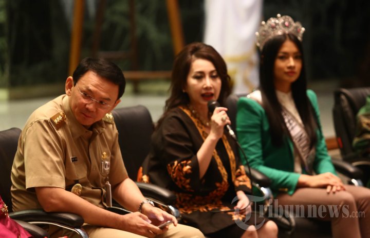Ahok Beri Arahan Finalis Puteri Indonesia
