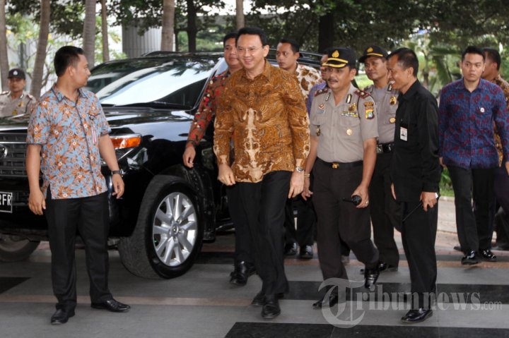 Ahok Diperiksa KPK Kasus Suap Reklamasi