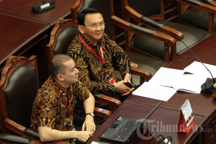 Ahok Hadiri Sidang Lanjutan Uji Materi UU Pilkada