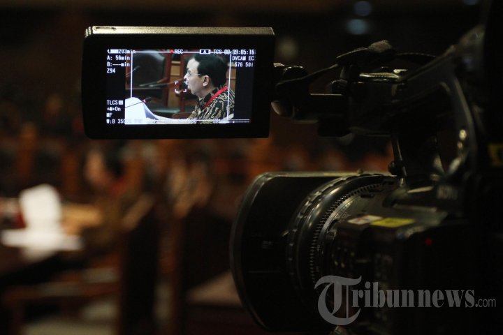 Ahok Hadiri Sidang Lanjutan Uji Materi UU Pilkada