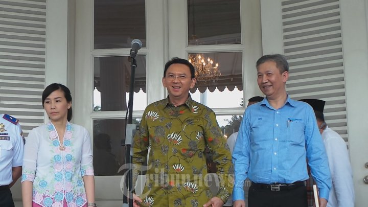 Ahok Istri Veronica Resmikan Bus Transjakarta Khusus Perempuan