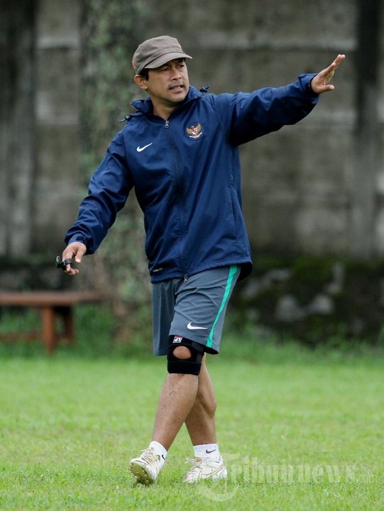 Aji Santoso Pelatih Timnas U-23