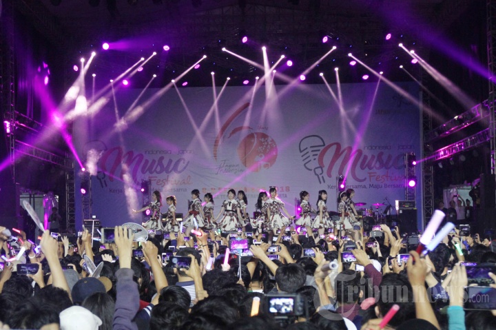 AKB48 Tampil Cantik dan Enerjik di JAK-Japan Matsuri