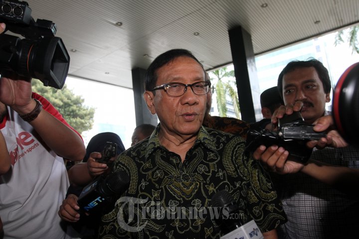 Akbar dan Mahfud Jenguk Anas Ditahanan KPK