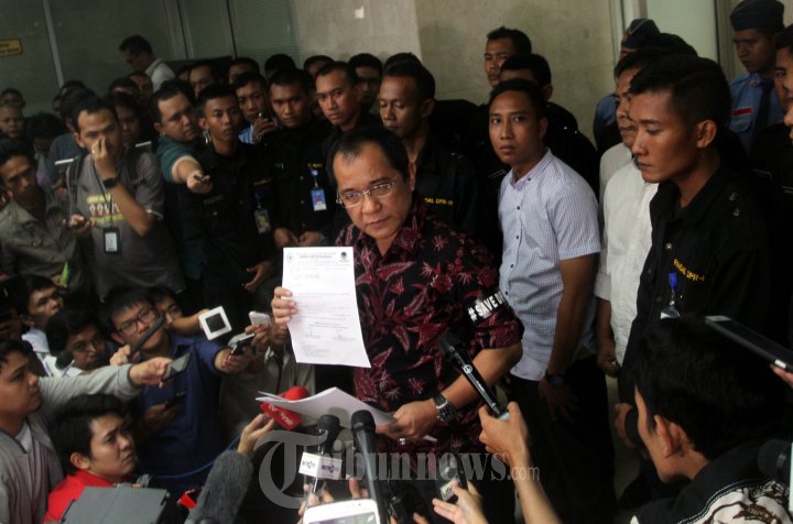 Akbar Faizal Dinonaktifkan Dari Anggota MKD
