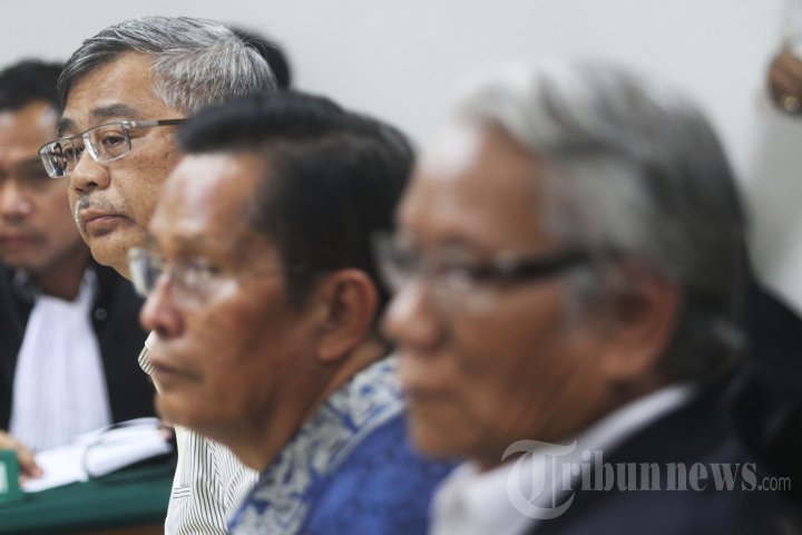 Akil Mochtar Jadi Saksi di Sidang Bonaran Situmeang