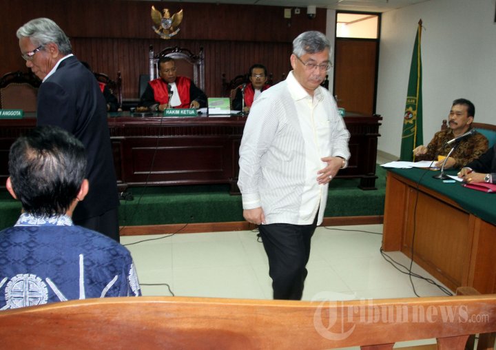 Akil Mochtar Jadi Saksi di Sidang Bonaran Situmeang