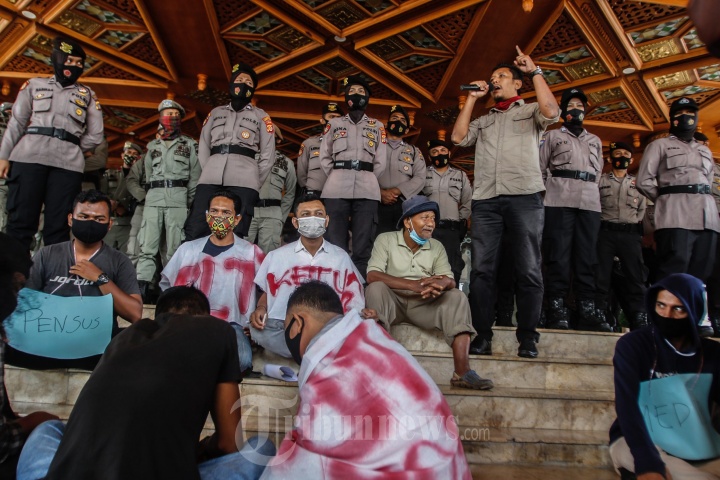 Aksi Damai Geram Gugat PLT Gubernur Aceh