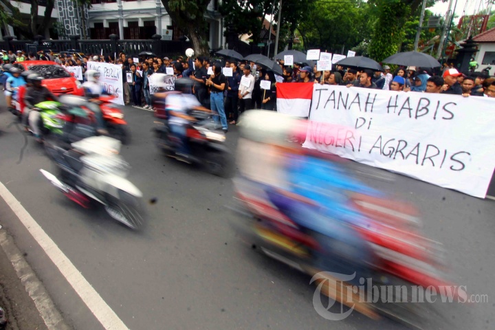 Aksi Malang Peduli Petani Kendang