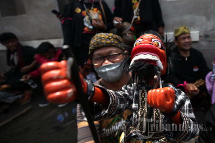 Aksi Masyarakat Sunda Mengecam Arteria Dahlan