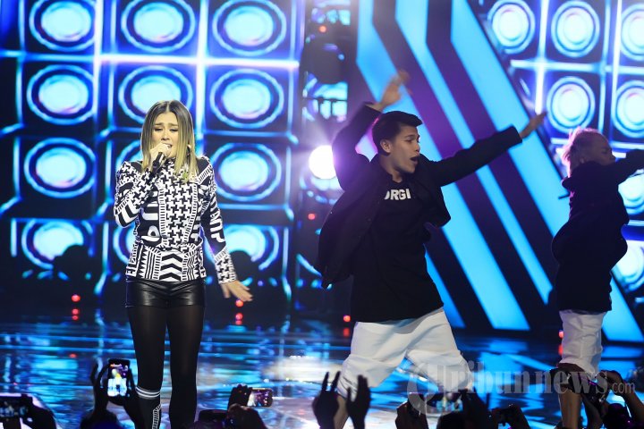 Aksi Panggung Agnez Mo