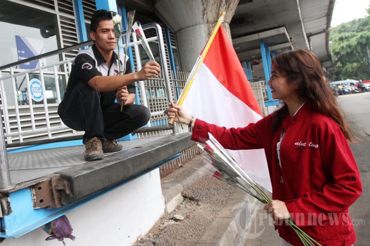 Aksi Simpatik Ledakan Bom Kampung Melayu