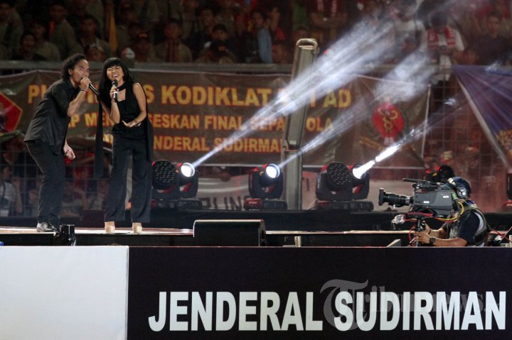 Aksi Slank Di Final Piala Jenderal Sudirman