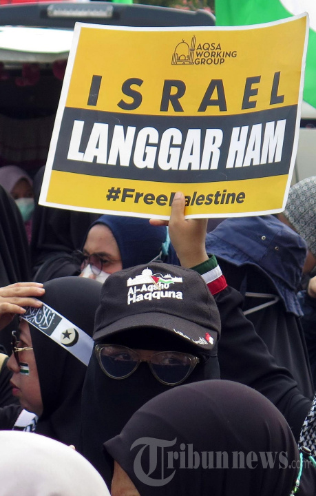 Aksi Solidaritas untuk Palestina di Masjid Agung Palembang