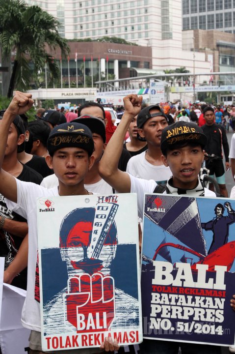Aksi Tolak Reklamasi Teluk Benia Di CFD