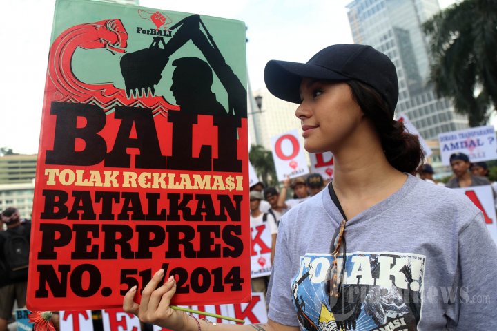 Aksi Tolak Reklamasi Teluk Benoa Di CFD