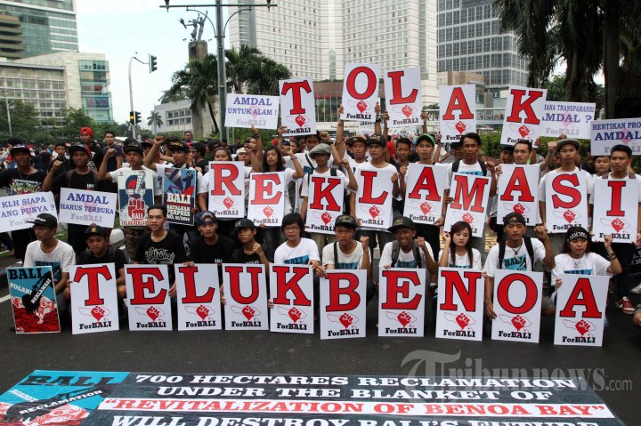 Aksi Tolak Reklamasi Teluk Benoa Di CFD