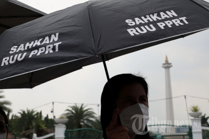 Aksi Tuntut Pengesahan UU Perlindungan PRT
