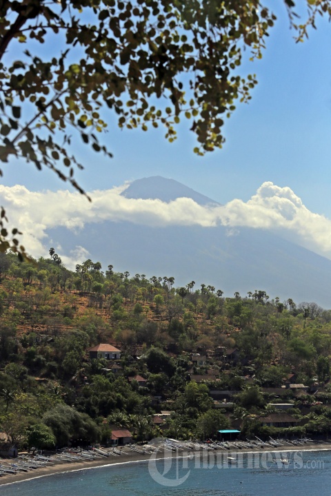 Aktivitas Gunung Agung di Bali